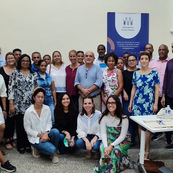 Visita la Comisión Evaluadora el Laboratorio Social Urbano